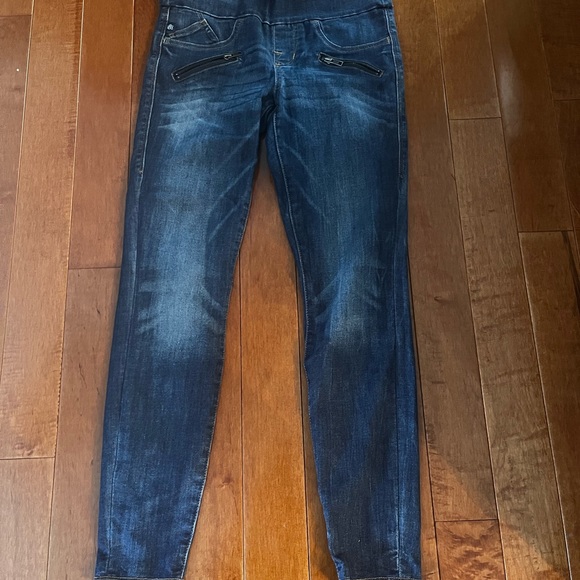 Rock and Republic pull on stretch jeans - Picture 1 of 5